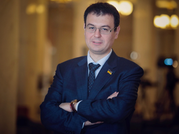 АМКУ взявся за торговців пальним, але результат не буде швидким — Гетманцев