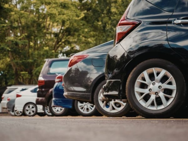 Продажі нових автомобілів у світі майже сягнули 100 мільйонів. Де продано найбільше