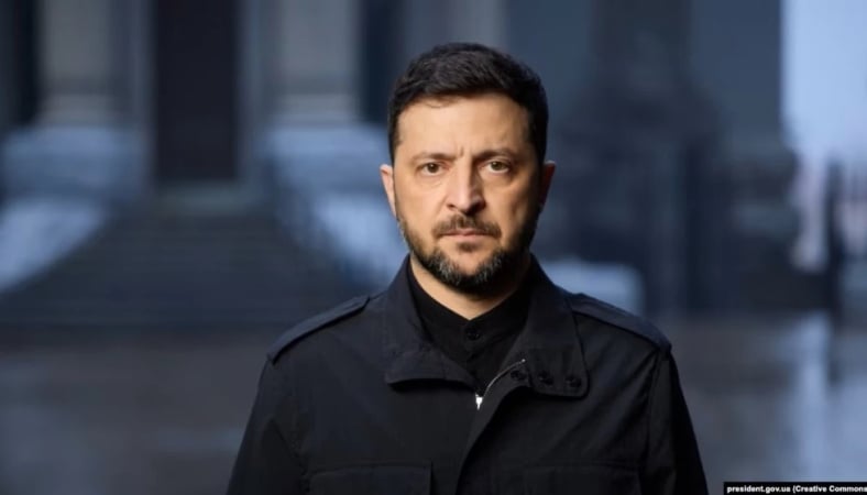 Зеленський говоритиме з Мадяром про повернення коштів Ощадбанку