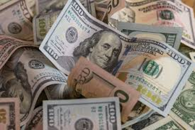 Готівковий долар може зрости до 44,50 грн: прогноз на тиждень