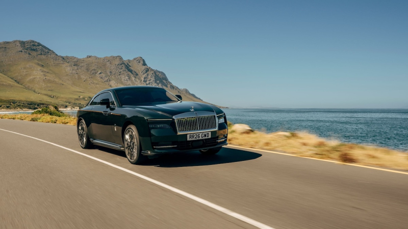 Rolls-Royce оновив електричне купе Spectre: збільшено запас ходу та потужність (фото)