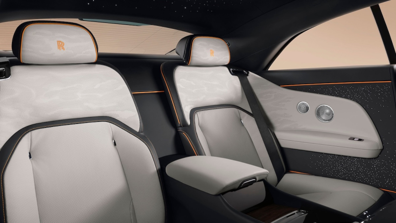 Rolls-Royce оновив електричне купе Spectre: збільшено запас ходу та потужність (фото)